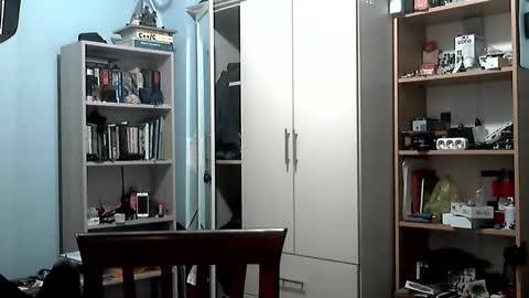 Snapshot of bayto chatting on 2, 10, 2025 bayto online show from 2, 10, 2025