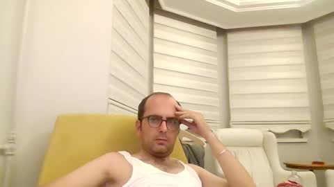 Snapshot of bayto chatting on 15, 10, 2025 bayto online show from 15, 10, 2025