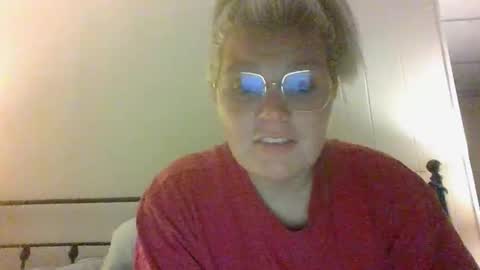 Snapshot of bayybaee21 chatting on 23, 9, 2025 Baylee online show from 23, 9, 2025