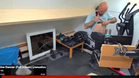 Snapshot of bazzz_8 chatting on 24, 10, 2025 bazzz_8 online show from 24, 10, 2025