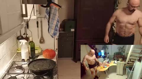 Snapshot of bazzz_8 chatting on 26, 11, 2025 bazzz_8 online show from 26, 11, 2025