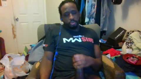 Snapshot of bbc_rocker chatting on 15, 12, 2024 rocker n queen online show from 15, 12, 2024