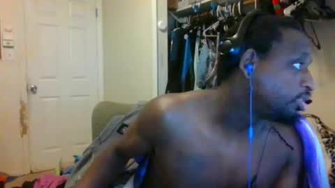 Snapshot of bbc_rocker chatting on 16, 12, 2024 rocker n queen online show from 16, 12, 2024