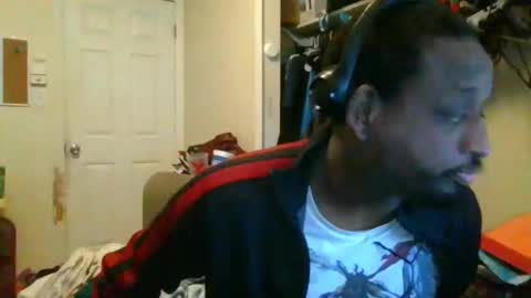 Snapshot of bbc_rocker chatting on 28, 1, 2025 rocker n queen online show from 28, 1, 2025