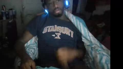 Snapshot of bbc_rocker chatting on 18, 9, 2025 rocker n queen online show from 18, 9, 2025