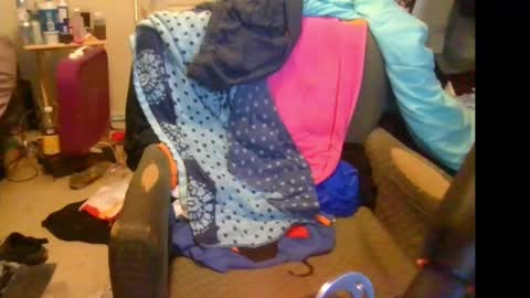 Snapshot of bbc_rocker chatting on 16, 10, 2025 rocker n queen online show from 16, 10, 2025