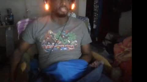 Snapshot of bbc_rocker chatting on 18, 11, 2025 rocker n queen online show from 18, 11, 2025