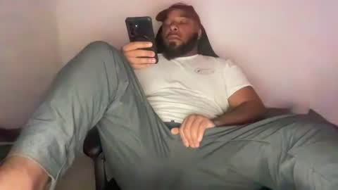 Zaddy online show from 4, 8, 2026