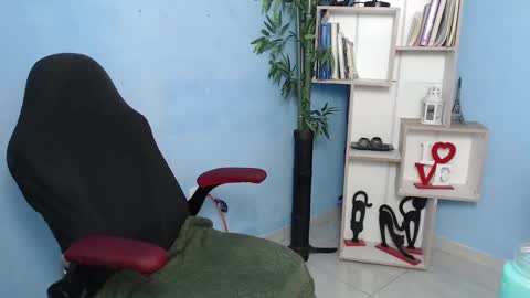Charlote online show from 11, 1, 2025