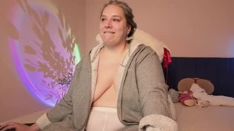 Snapshot of bbw_goddes chatting on 18, 5, 2026 Love online show from 18, 5, 2026
