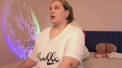 Snapshot of bbw_goddes chatting on 19, 5, 2026 Love online show from 19, 5, 2026