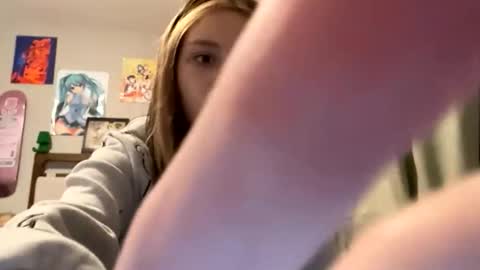 Snapshot of bbycris03 chatting on 20, 10, 2025 bbychrisdaboss online show from 20, 10, 2025