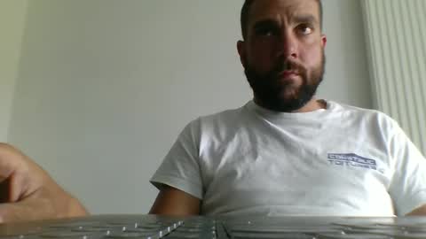 Snapshot of bdemwi2588 chatting on 4, 6, 2026 bdemwi2588 online show from 4, 6, 2026