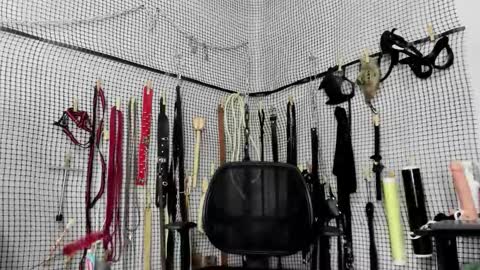 Meduza  online show from 21, 2, 2026