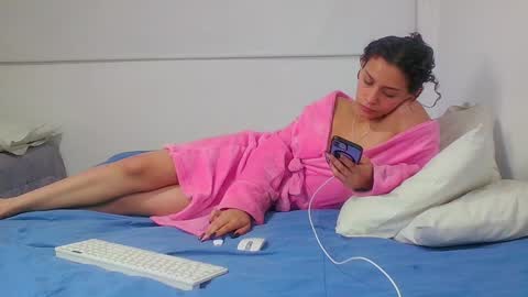 Sara  Juan online show from 28, 12, 2024