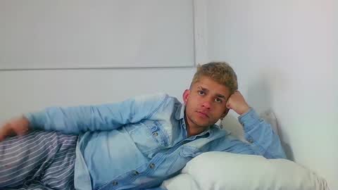 Sara  Juan online show from 28, 12, 2024