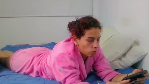 Sara  Juan online show from 30, 12, 2024