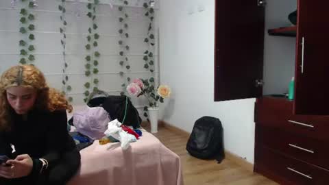 Sara  Juan online show from 17, 7, 2026