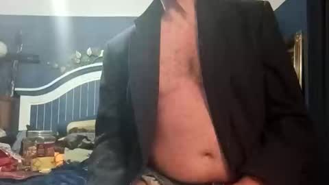 Snapshot of beaatoffbob chatting on 16, 11, 2025 beaatoffbob online show from 16, 11, 2025