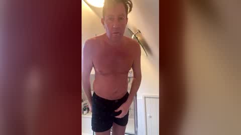 Beachlover39 online show from 23, 2, 2026