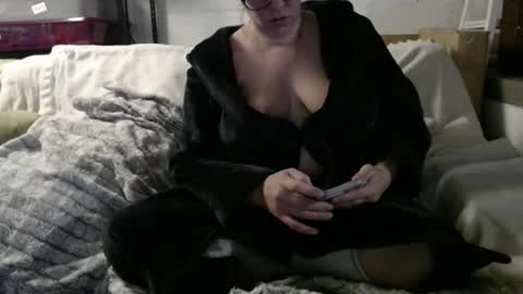 BeachyMILF online show from 19, 12, 2025