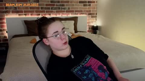 Snapshot of beam_kim chatting on 31, 1, 2025 kim3 INDEPENDENT MODEL online show from 31, 1, 2025