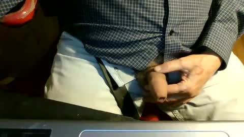 Snapshot of bearacuda555 chatting on 30, 11, 2025 Bruno online show from 30, 11, 2025