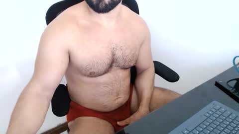 Snapshot of beard_top_guy chatting on 25, 10, 2025 Beard Guy online show from 25, 10, 2025