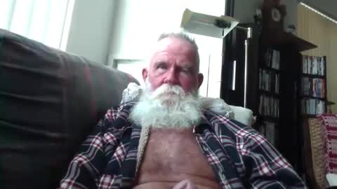 Snapshot of beardbushy chatting on 8, 9, 2025 beardbushy online show from 8, 9, 2025