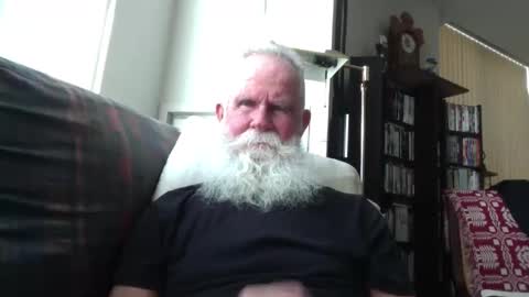 Snapshot of beardbushy chatting on 24, 11, 2025 beardbushy online show from 24, 11, 2025