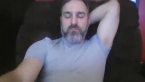 Snapshot of beardedambition chatting on 8, 12, 2024 beardedambition online show from 8, 12, 2024