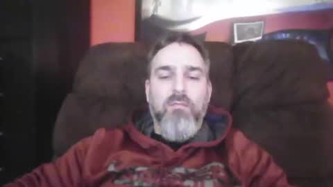 Snapshot of beardedambition chatting on 21, 12, 2024 beardedambition online show from 21, 12, 2024