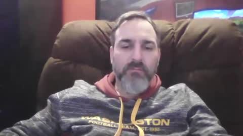 Snapshot of beardedambition chatting on 4, 1, 2025 beardedambition online show from 4, 1, 2025