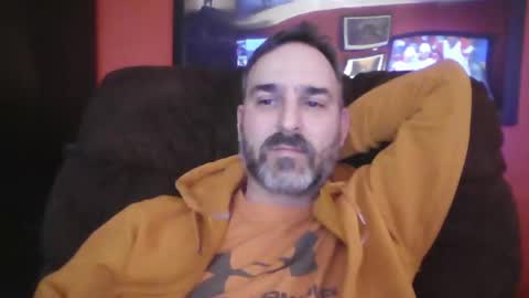 Snapshot of beardedambition chatting on 2, 2, 2025 beardedambition online show from 2, 2, 2025