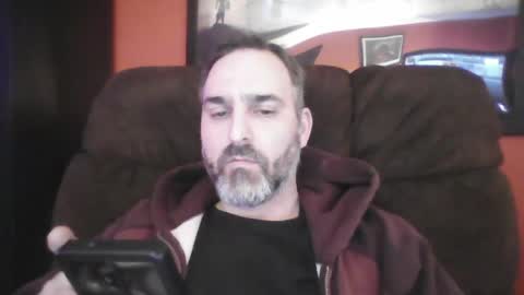 Snapshot of beardedambition chatting on 4, 3, 2025 beardedambition online show from 4, 3, 2025