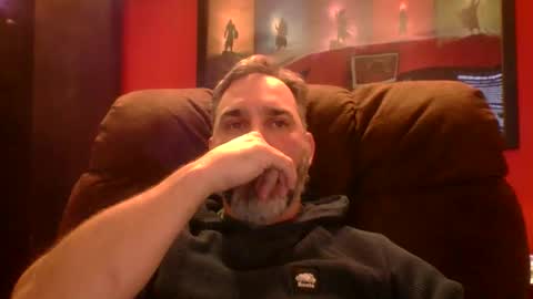 Snapshot of beardedambition chatting on 10, 10, 2025 beardedambition online show from 10, 10, 2025