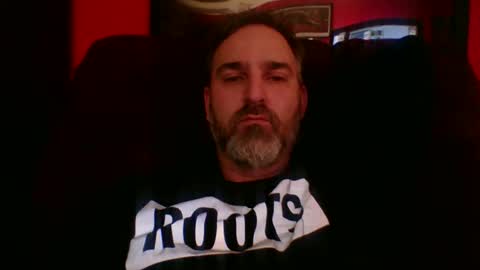 Snapshot of beardedambition chatting on 24, 10, 2025 beardedambition online show from 24, 10, 2025