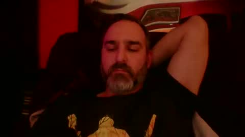 Snapshot of beardedambition chatting on 9, 11, 2025 beardedambition online show from 9, 11, 2025