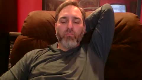 Snapshot of beardedambition chatting on 29, 11, 2025 beardedambition online show from 29, 11, 2025