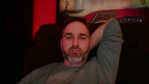 Snapshot of beardedambition chatting on 5, 12, 2025 beardedambition online show from 5, 12, 2025