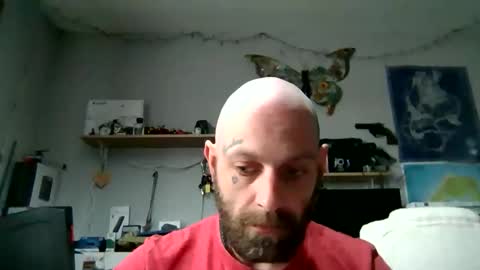 Snapshot of beardednjuicycock chatting on 14, 4, 2026 beardednjuicycock online show from 14, 4, 2026