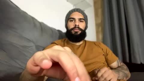 Snapshot of beardmax chatting on 15, 9, 2025 Min online show from 15, 9, 2025