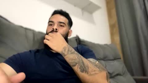 Snapshot of beardmax chatting on 4, 10, 2025 Min online show from 4, 10, 2025