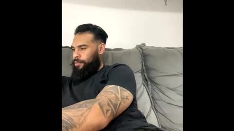 Snapshot of beardmax chatting on 6, 10, 2025 Min online show from 6, 10, 2025