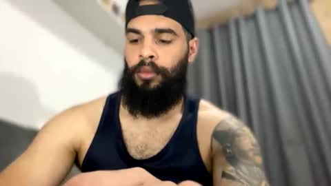 Snapshot of beardmax chatting on 16, 10, 2025 Min online show from 16, 10, 2025