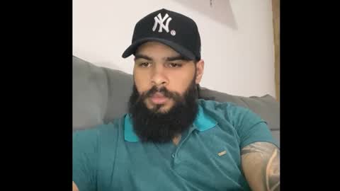 Snapshot of beardmax chatting on 29, 10, 2025 Min online show from 29, 10, 2025