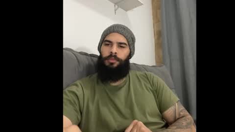 Snapshot of beardmax chatting on 7, 11, 2025 Min online show from 7, 11, 2025