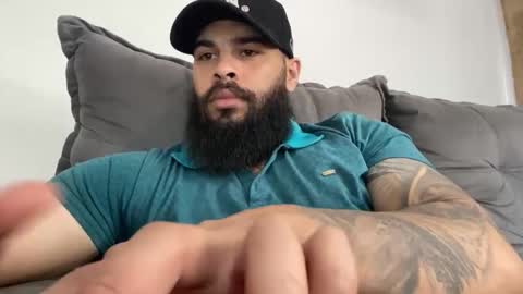 Snapshot of beardmax chatting on 3, 12, 2025 Min online show from 3, 12, 2025