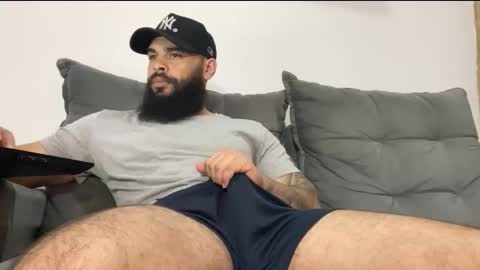 Snapshot of beardmax chatting on 4, 12, 2025 Min online show from 4, 12, 2025