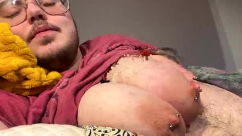 Snapshot of bearmoon820430 chatting on 5, 12, 2025 bearmoon820430 online show from 5, 12, 2025